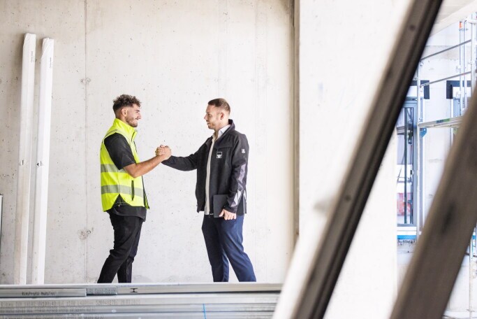 Servicetechniker (m/w/d) Bodenbelagsarbeiten, 1. Bild